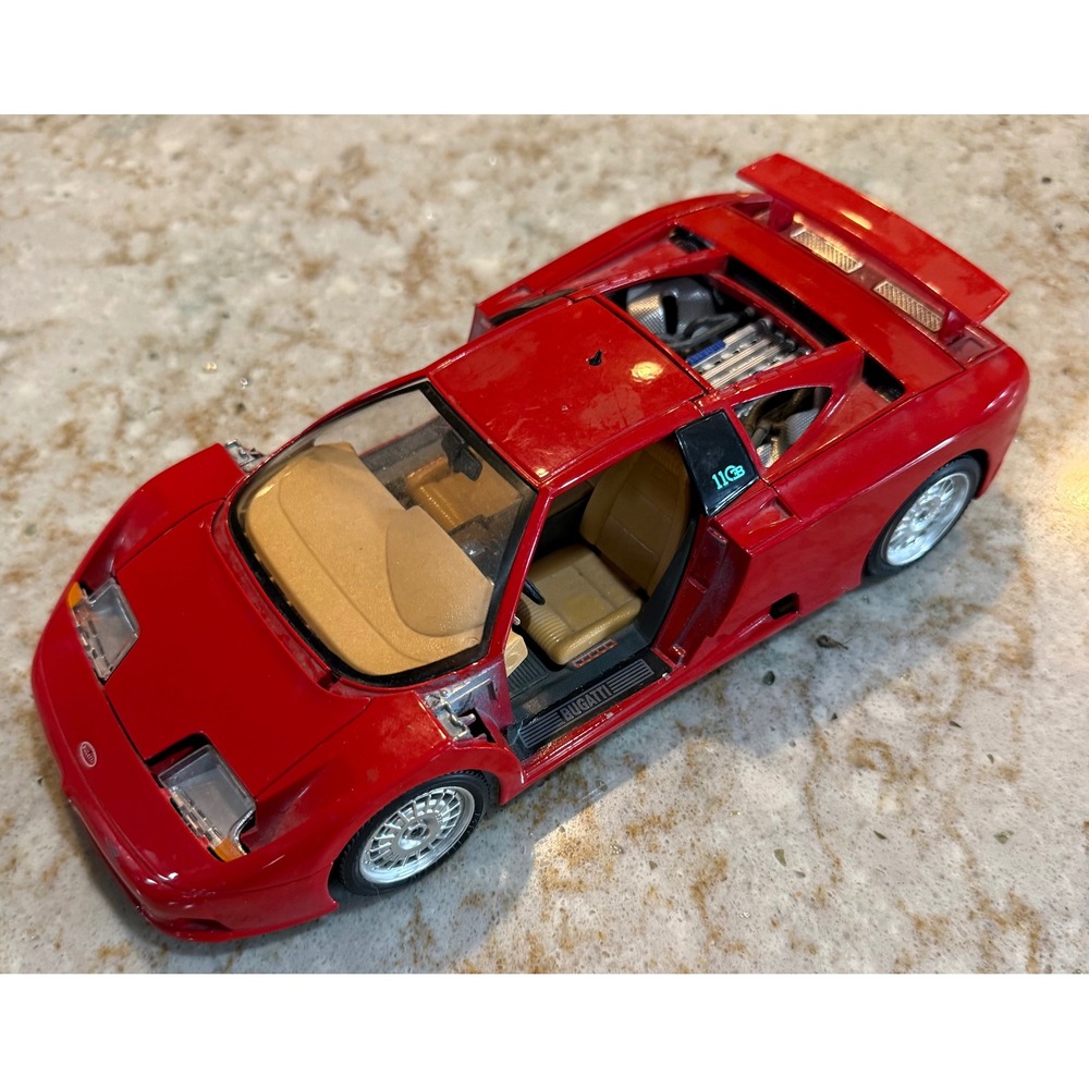 Bburago 1991 Bugatti EB 110 Red 1/18 Diecast Model Car Italy Missing Doors